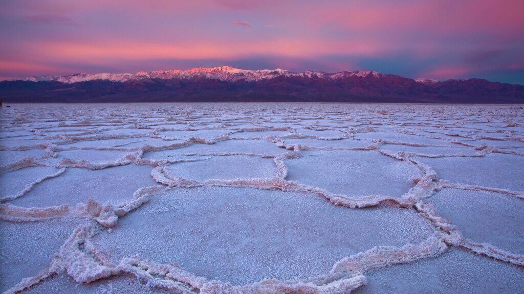 Badwater_Basin_Death_Valley_National_Park_California
